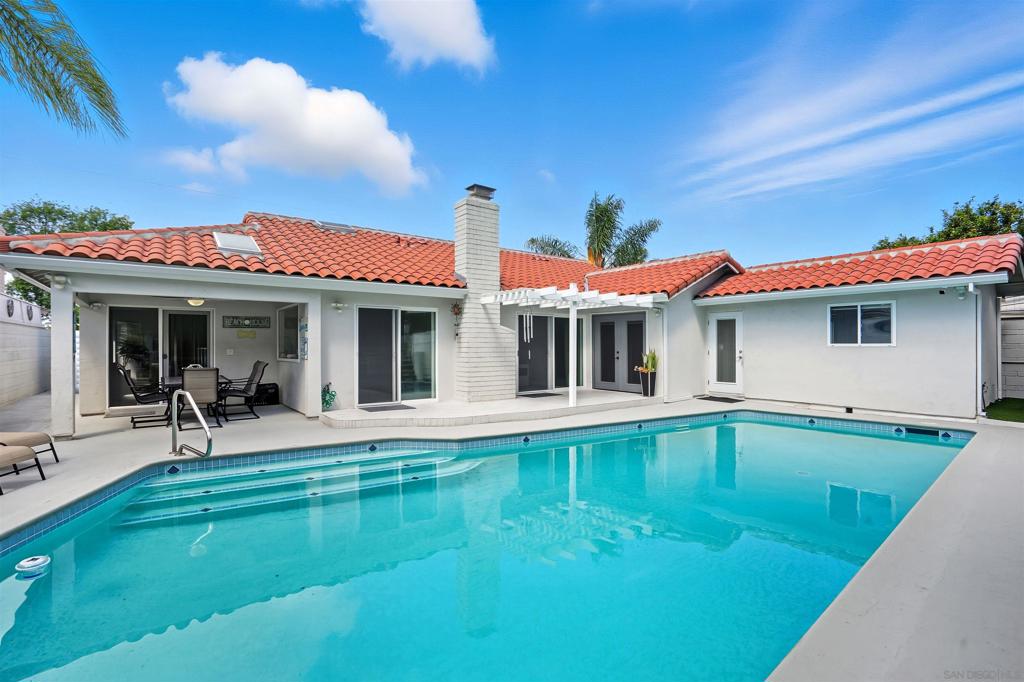 Del Cerro - Residential