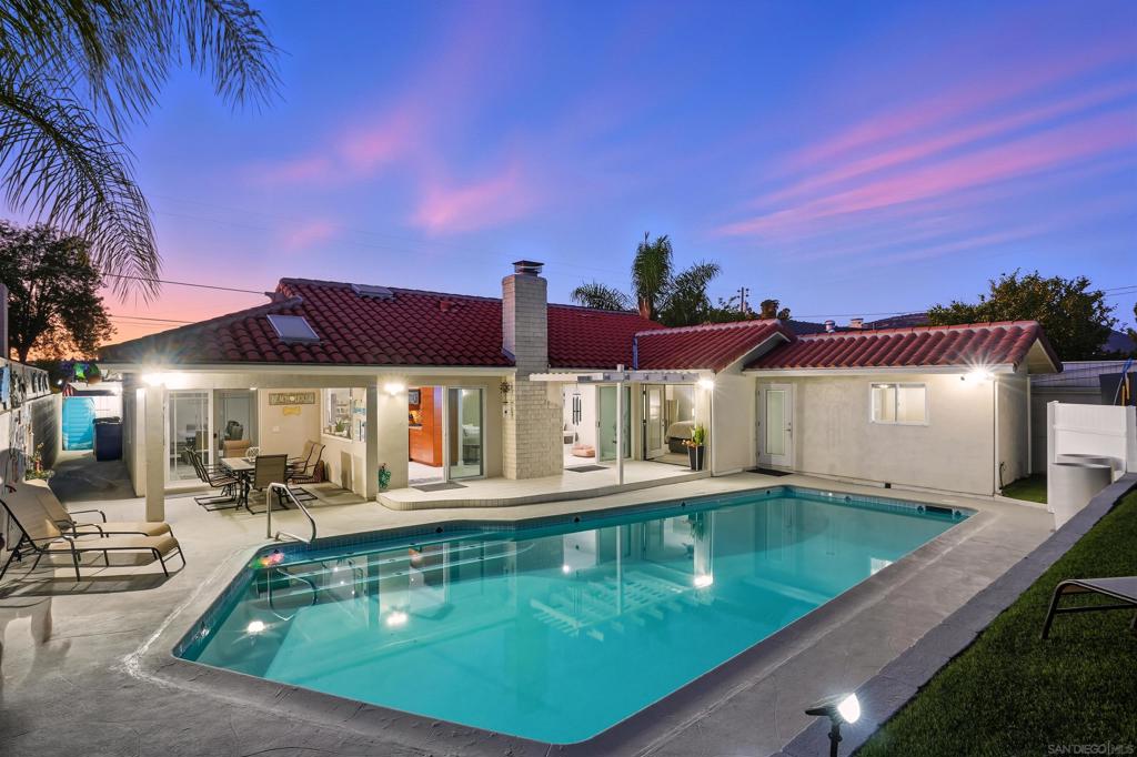 Del Cerro - Residential
