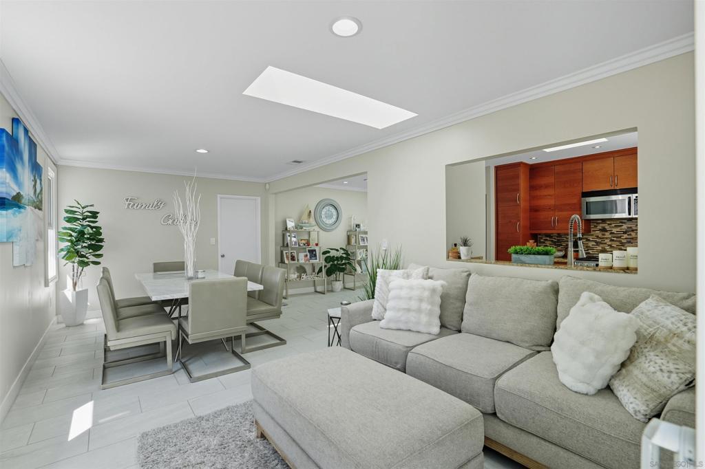Del Cerro - Residential