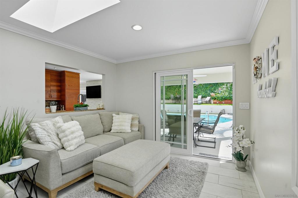 Del Cerro - Residential