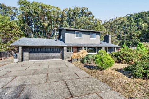 Photo of 25121 Ward Avenue, Fort Bragg, CA 95437 (MLS # C1-11567)