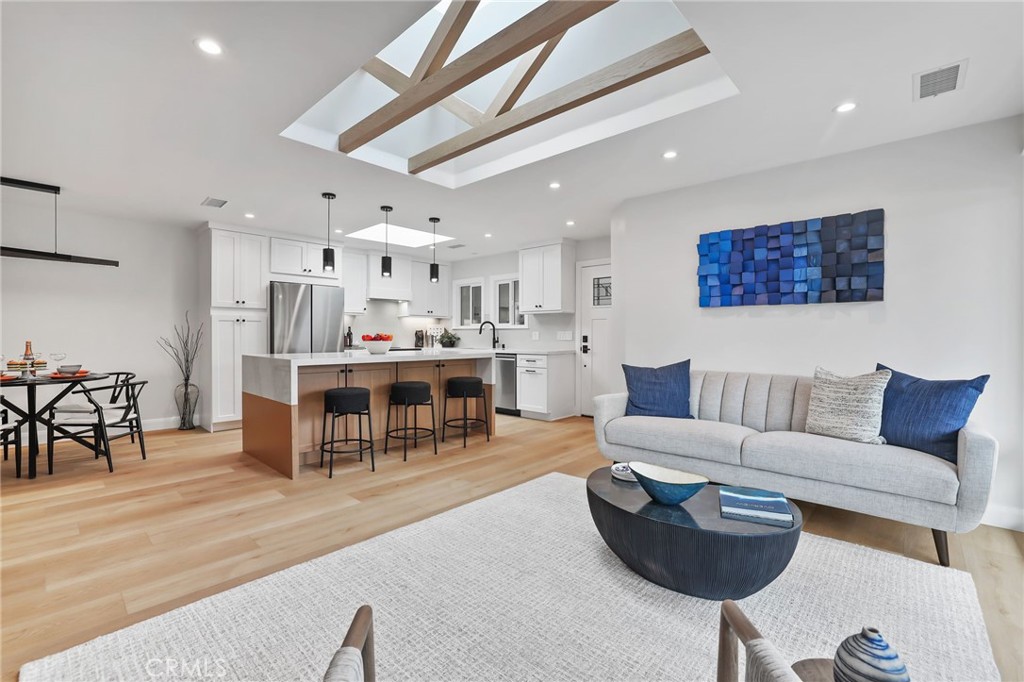 661 Avenida Sevilla, Unit O