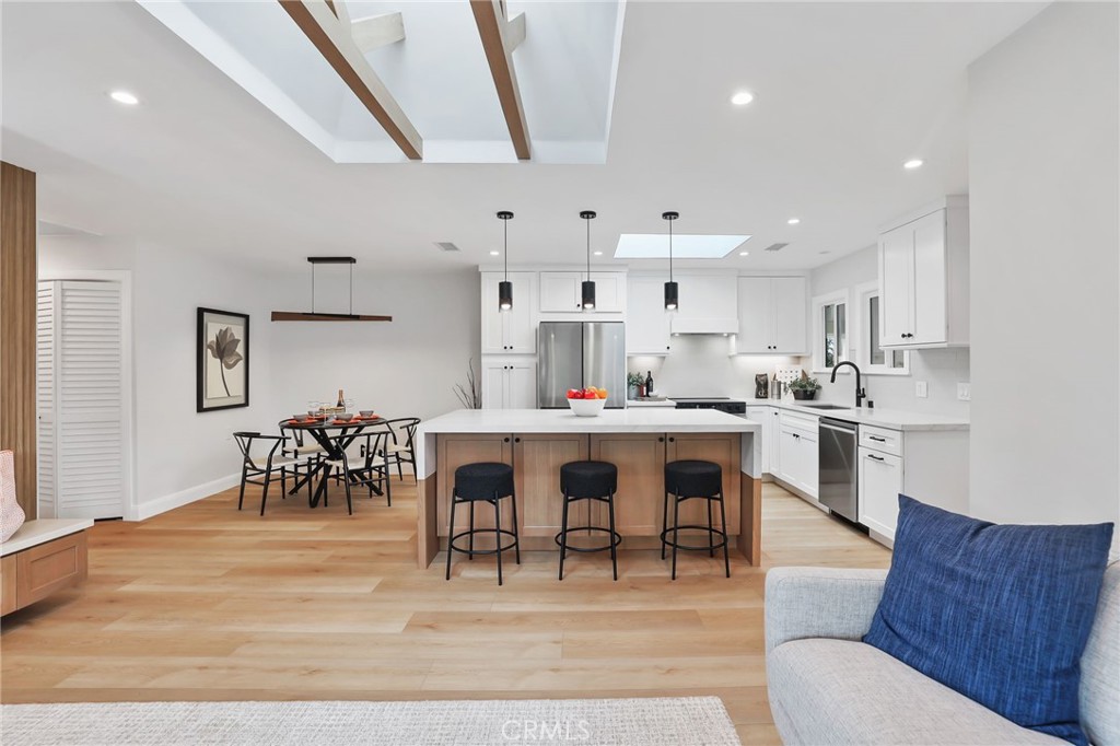 661 Avenida Sevilla, Unit O