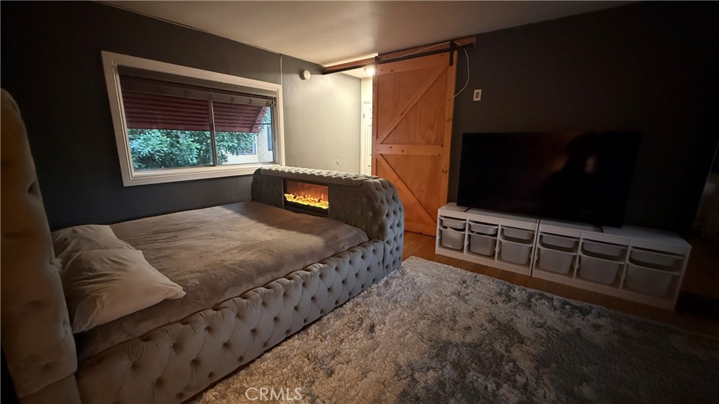7904 Laurel Canyon 12