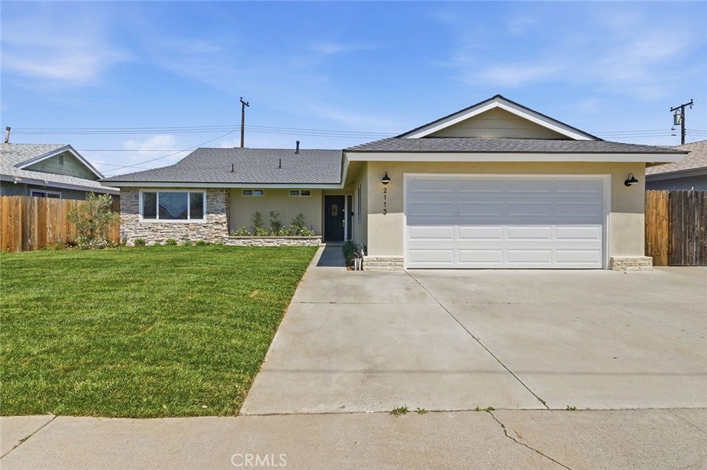 2113 S Forest