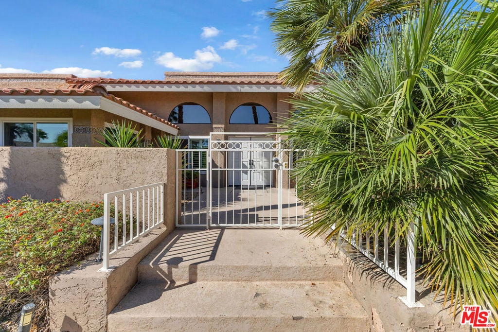 43421 Chapelton Drive