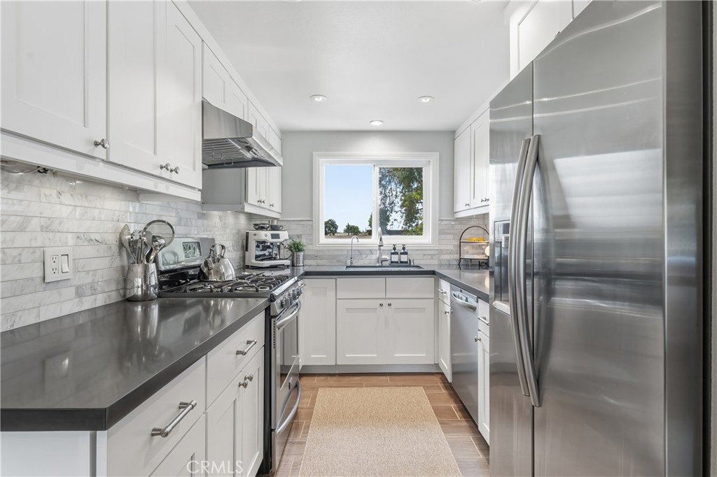 121 S Madison Ave B