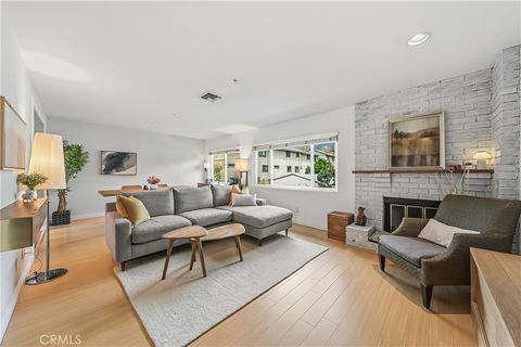 Property photo of 121 S Madison Ave B, Monrovia, CA 91016