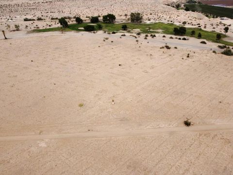 Photo of 16 .80 Acres On Wells Road, Blythe, CA 92225 (MLS # 219137174DA) Photo of 16 .80 Acres On Wells Road, Blythe, CA 92225 (MLS # 219137174DA)