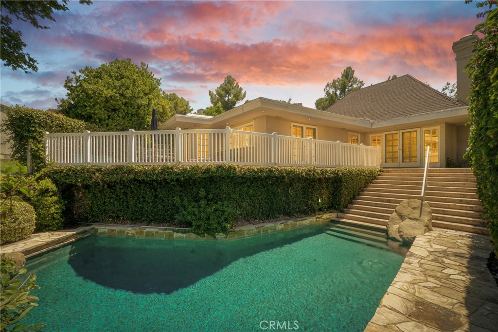 Properties 1 4508 Park Serena