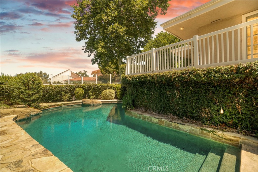 Properties 3 4508 Park Serena