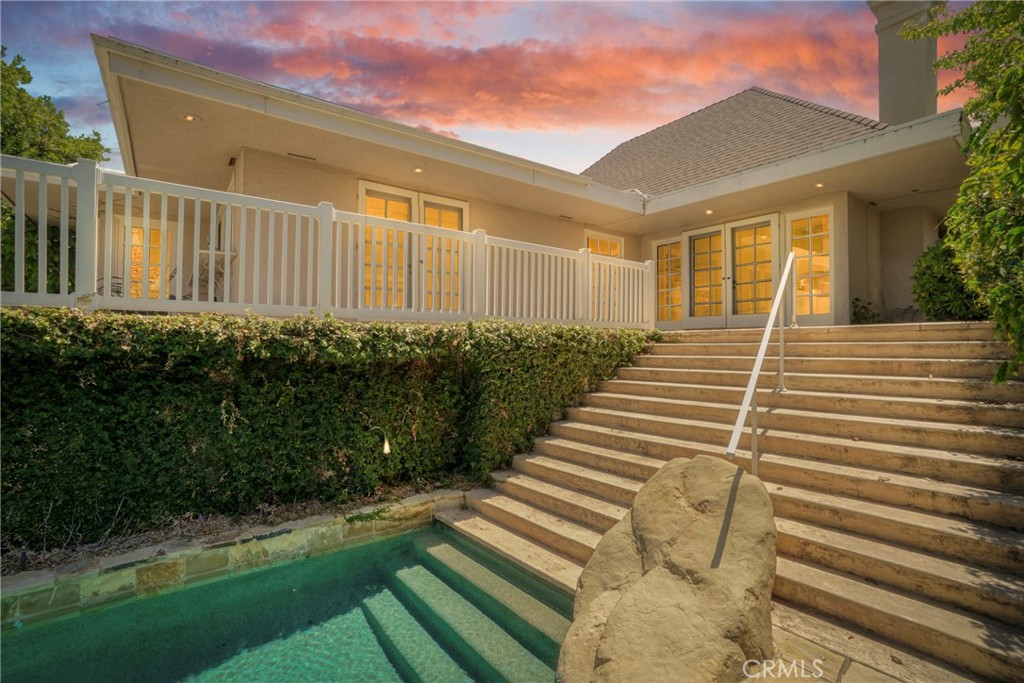 Properties 4 4508 Park Serena