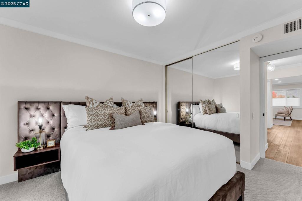 ROSSMOOR - Residential