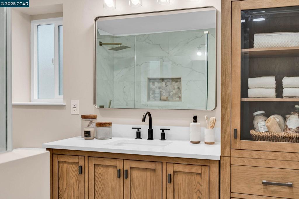 ROSSMOOR - Residential