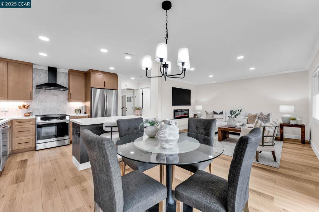 ROSSMOOR - Residential