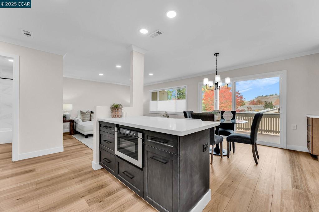 ROSSMOOR - Residential