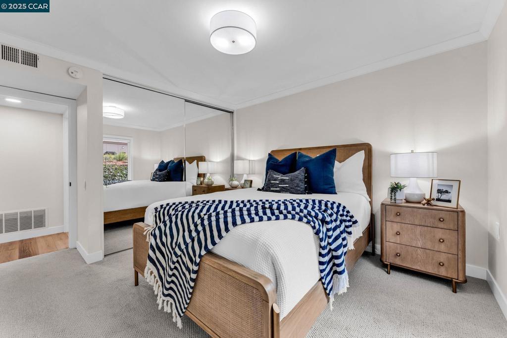 ROSSMOOR - Residential