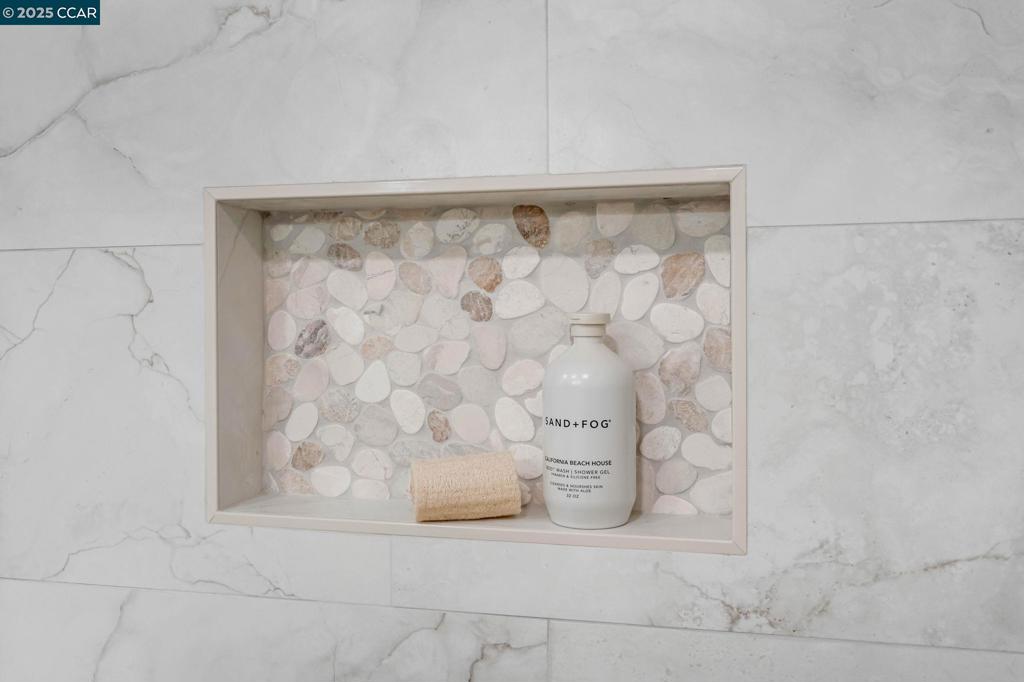 ROSSMOOR - Residential