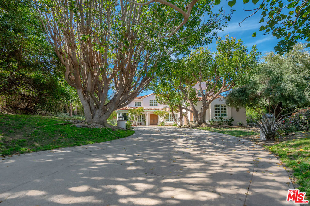 3843 Rock Hampton Drive