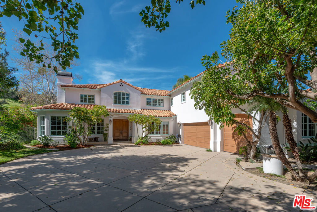 3843 Rock Hampton Drive