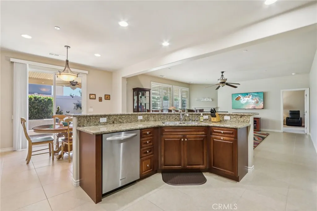 Hemet, California 92545, United States, 3 Bedrooms Bedrooms, ,2 BathroomsBathrooms,Residential,Active,225358