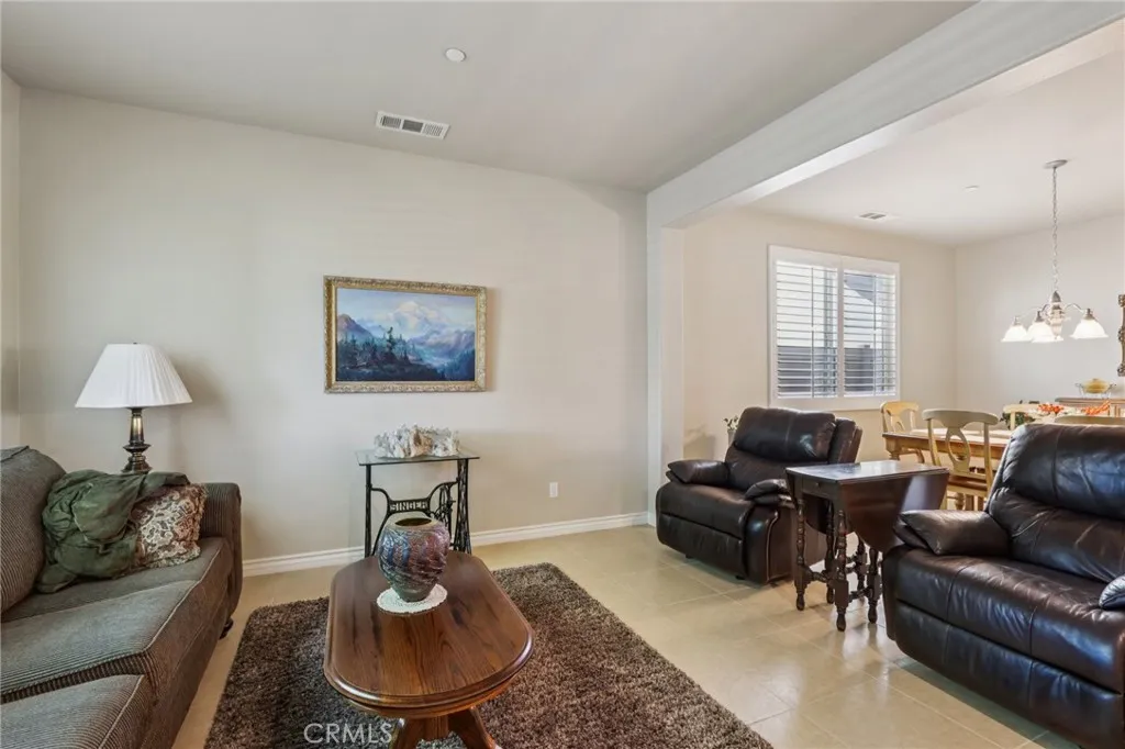 Hemet, California 92545, United States, 3 Bedrooms Bedrooms, ,2 BathroomsBathrooms,Residential,Active,225358