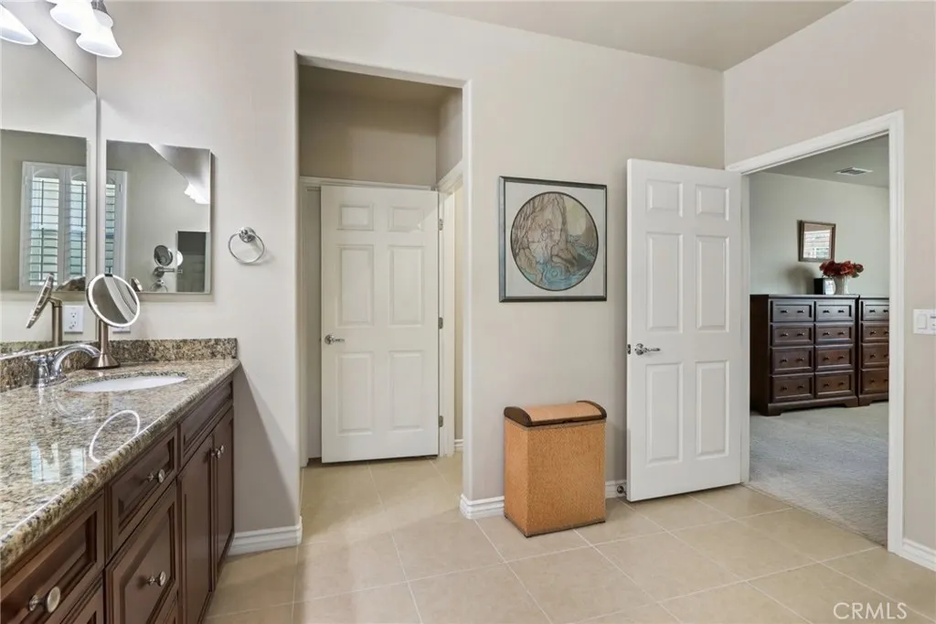 Hemet, California 92545, United States, 3 Bedrooms Bedrooms, ,2 BathroomsBathrooms,Residential,Active,225358