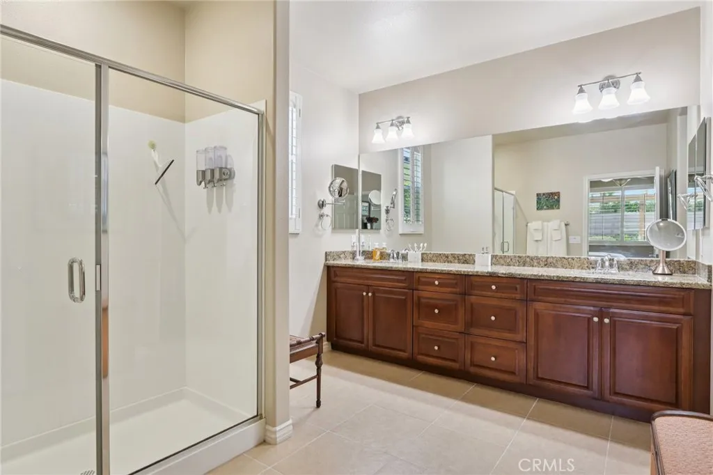 Hemet, California 92545, United States, 3 Bedrooms Bedrooms, ,2 BathroomsBathrooms,Residential,Active,225358