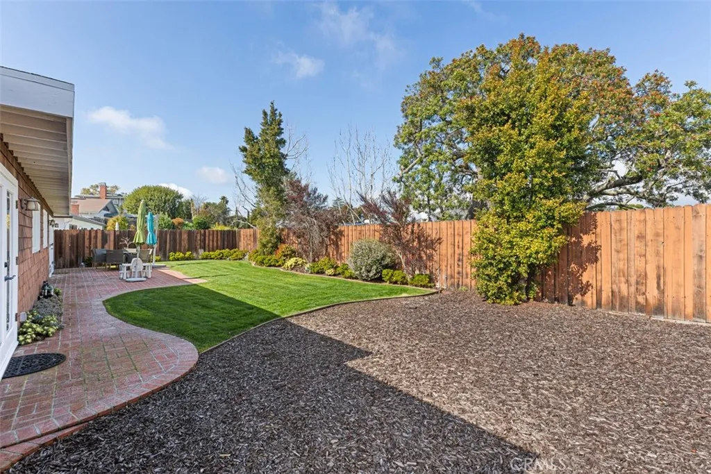 Laguna Beach, California 92651, United States, 3 Bedrooms Bedrooms, ,2 BathroomsBathrooms,Residential,Active,167119