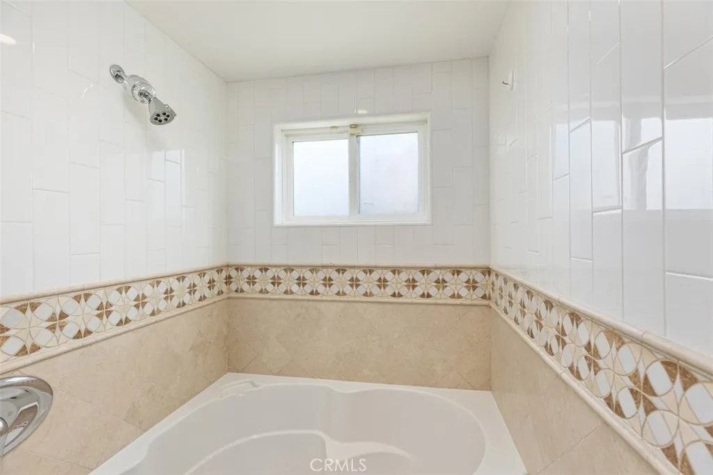 Laguna Beach, California 92651, United States, 3 Bedrooms Bedrooms, ,2 BathroomsBathrooms,Residential,Active,167119