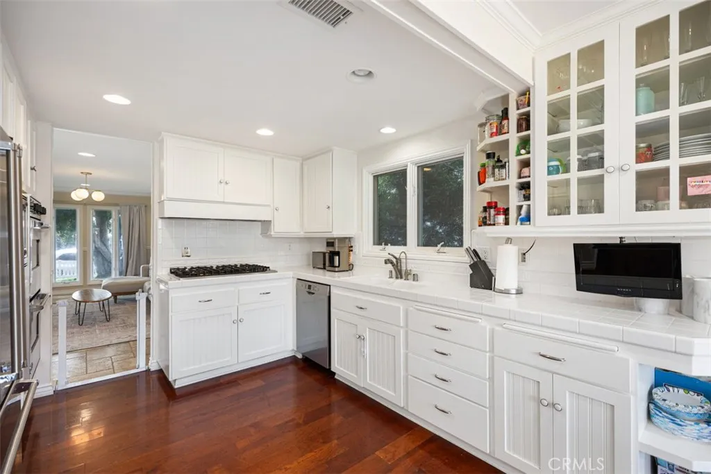 Laguna Beach, California 92651, United States, 3 Bedrooms Bedrooms, ,2 BathroomsBathrooms,Residential,Active,167119