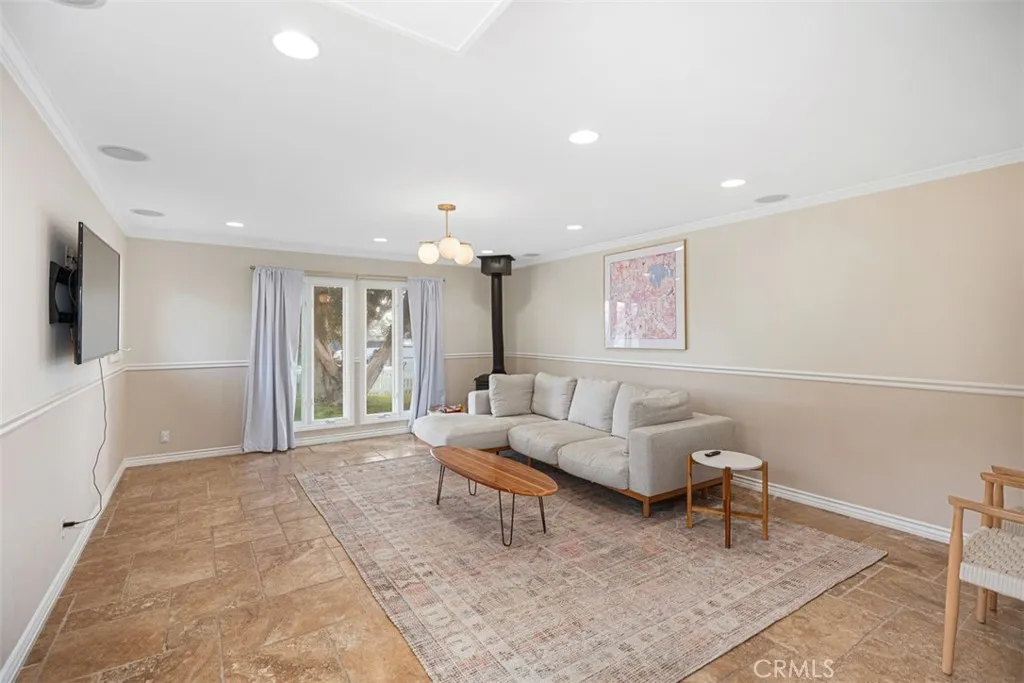 Laguna Beach, California 92651, United States, 3 Bedrooms Bedrooms, ,2 BathroomsBathrooms,Residential,Active,167119