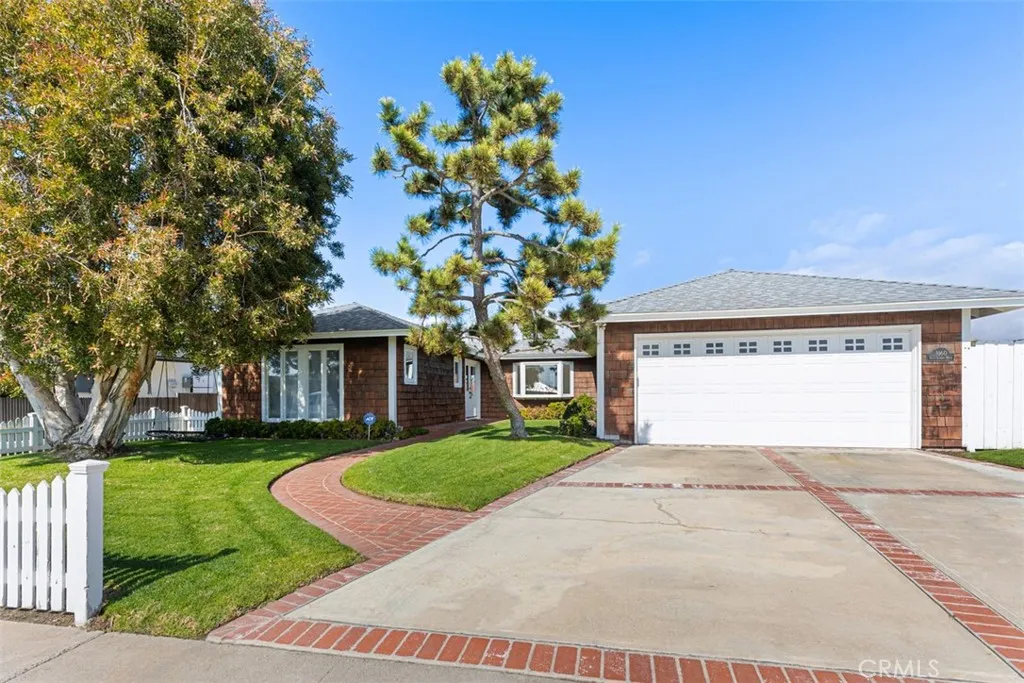 Laguna Beach, California 92651, United States, 3 Bedrooms Bedrooms, ,2 BathroomsBathrooms,Residential,Active,167119