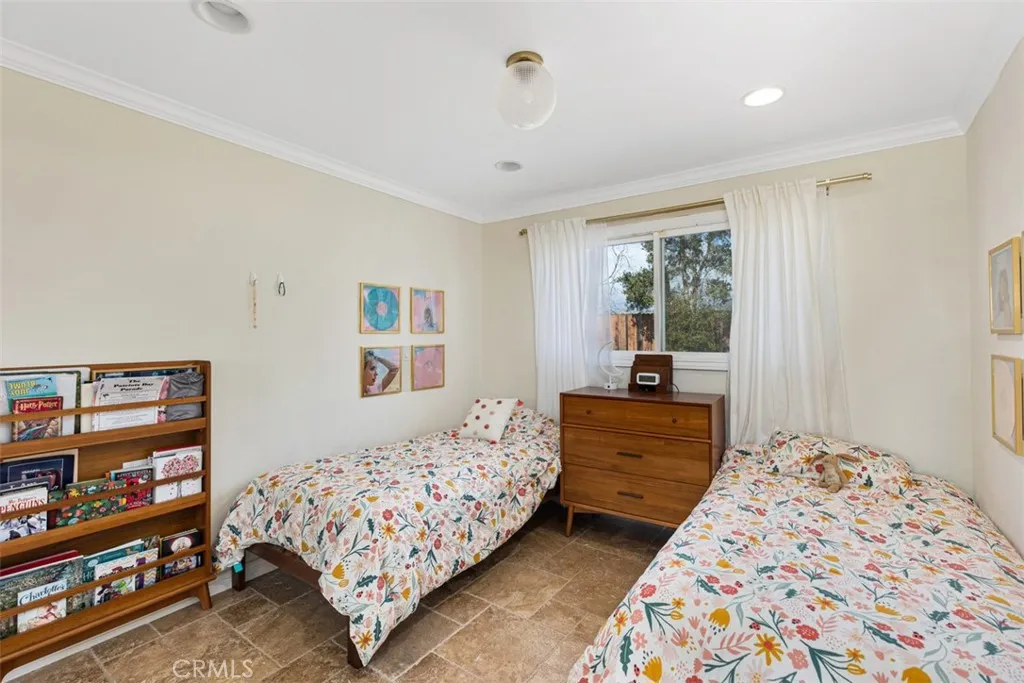 Laguna Beach, California 92651, United States, 3 Bedrooms Bedrooms, ,2 BathroomsBathrooms,Residential,Active,167119