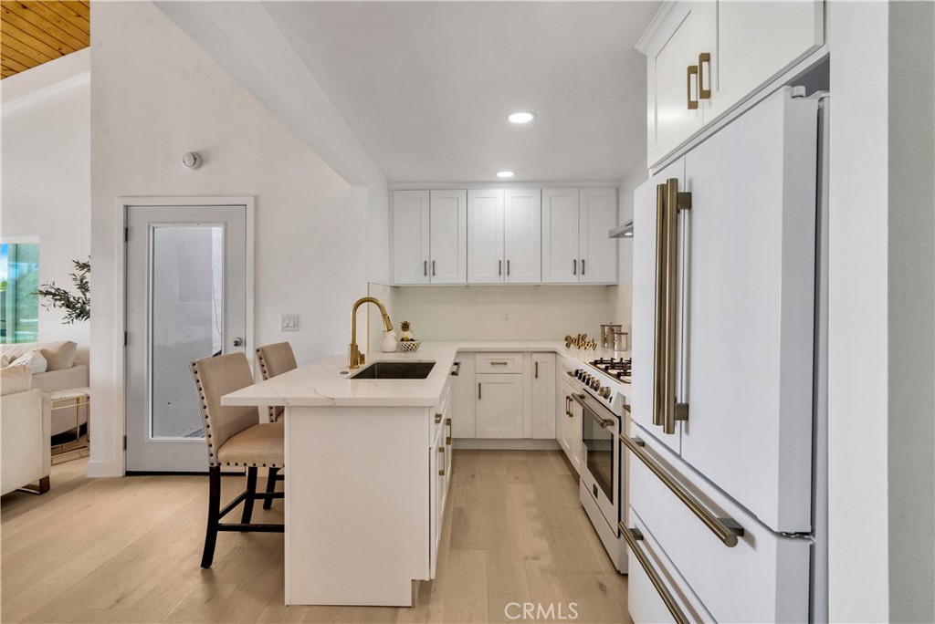 1596 Del Mar Avenue