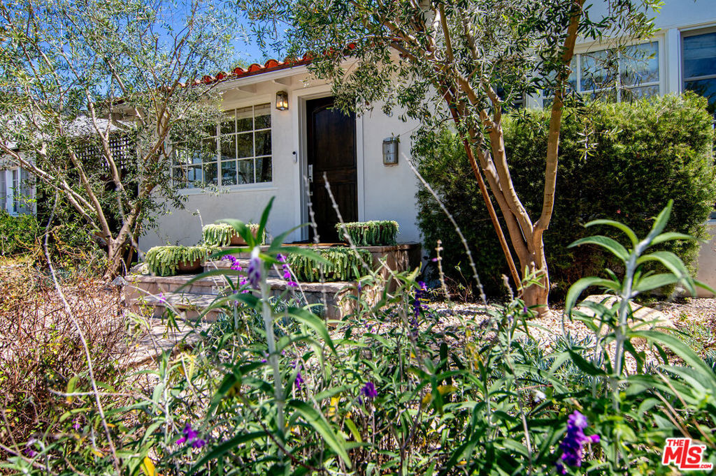 606 N Martel Avenue