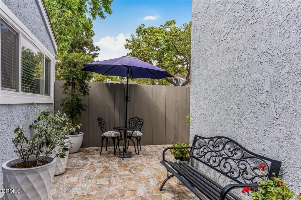 541 Broderick Way