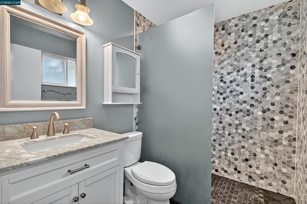 NAPA SQUARE - Residential