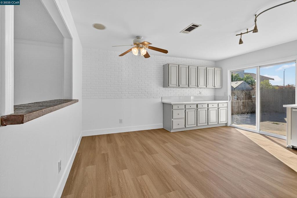 NAPA SQUARE - Residential