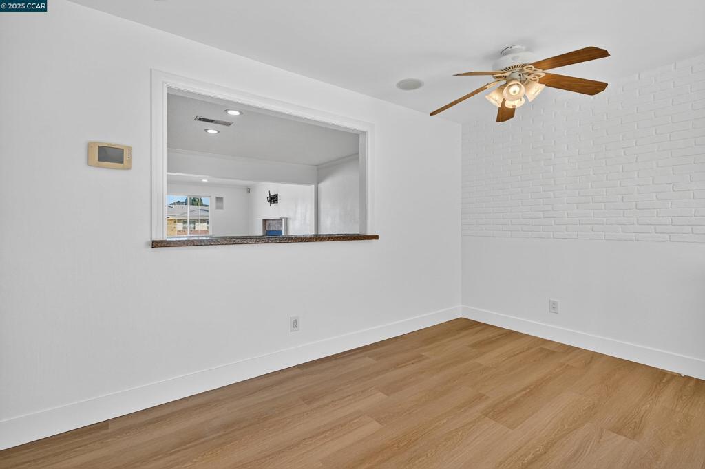 NAPA SQUARE - Residential