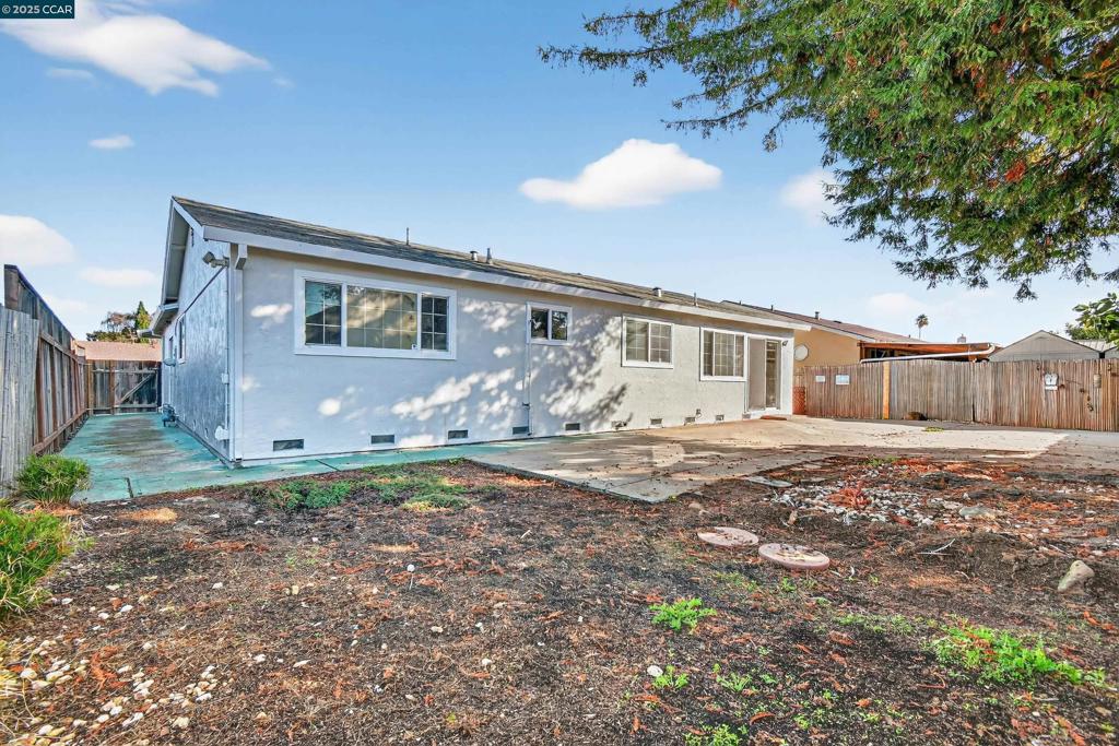 NAPA SQUARE - Residential