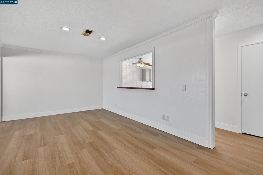 NAPA SQUARE - Residential