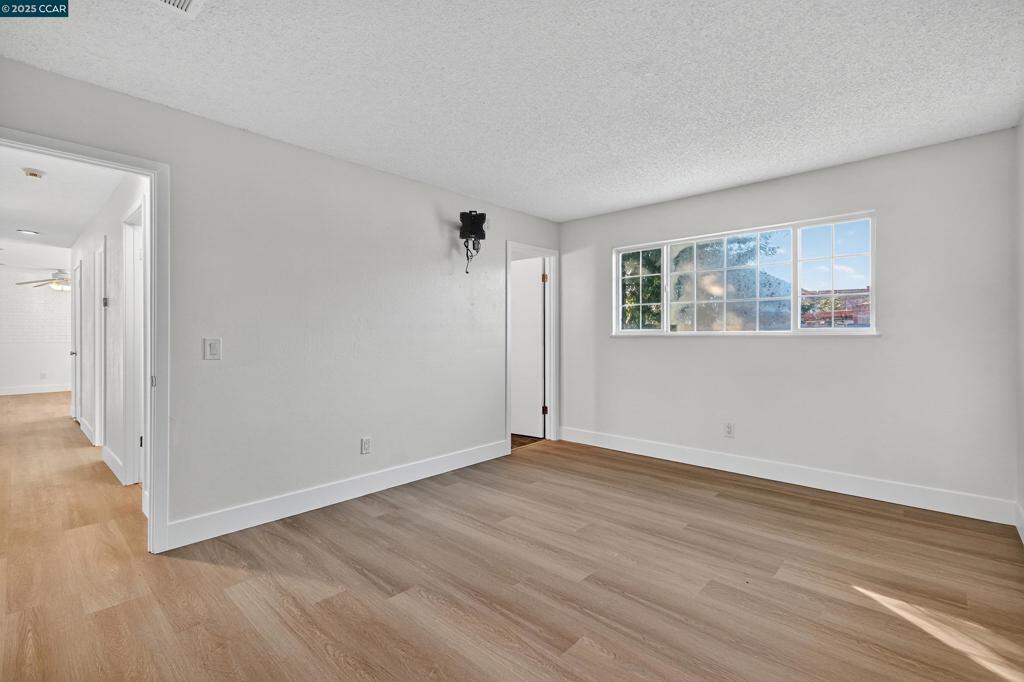 NAPA SQUARE - Residential