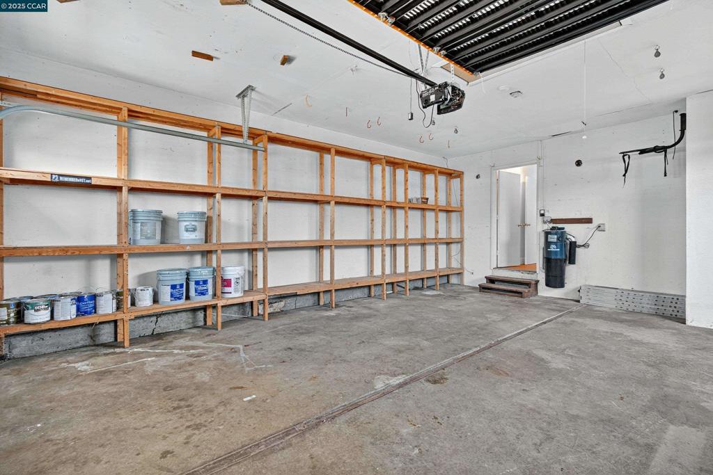 NAPA SQUARE - Residential