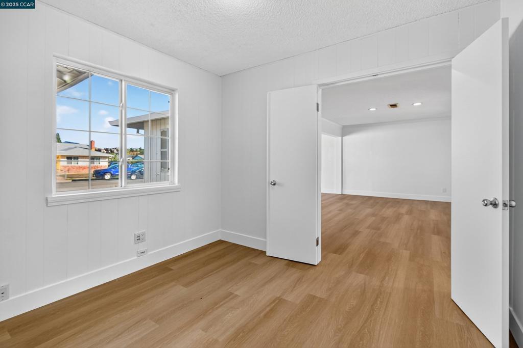 NAPA SQUARE - Residential