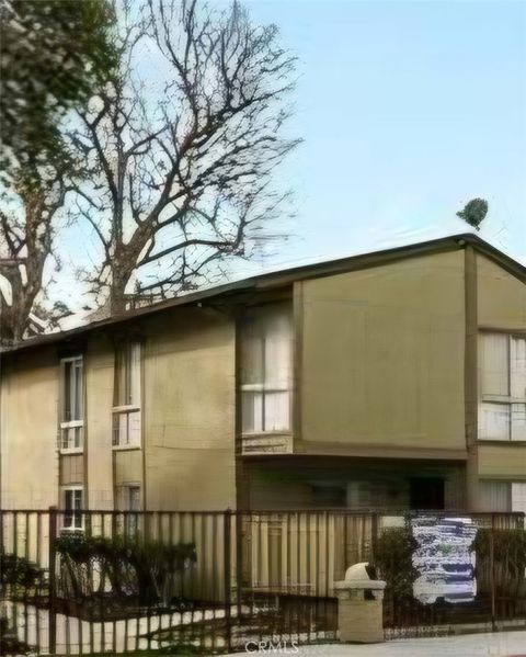 Photo of 23200 Sesame St #D, Torrance, CA 90502 (MLS # OC26021811)