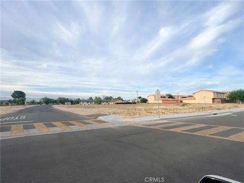 Photo of 0 Rancherias Road, Apple Valley, CA 92308 (MLS # HD26076925)