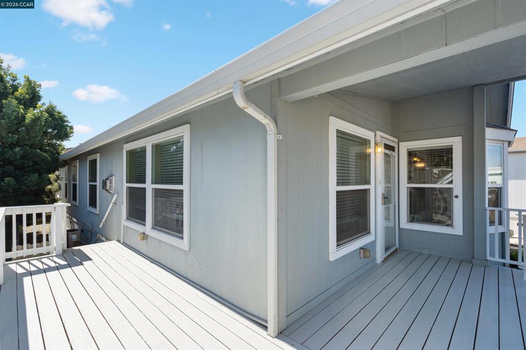 3263 3263 Vineyard Ave.