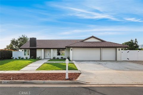 1563 Gary Lane Redlands CA 92374