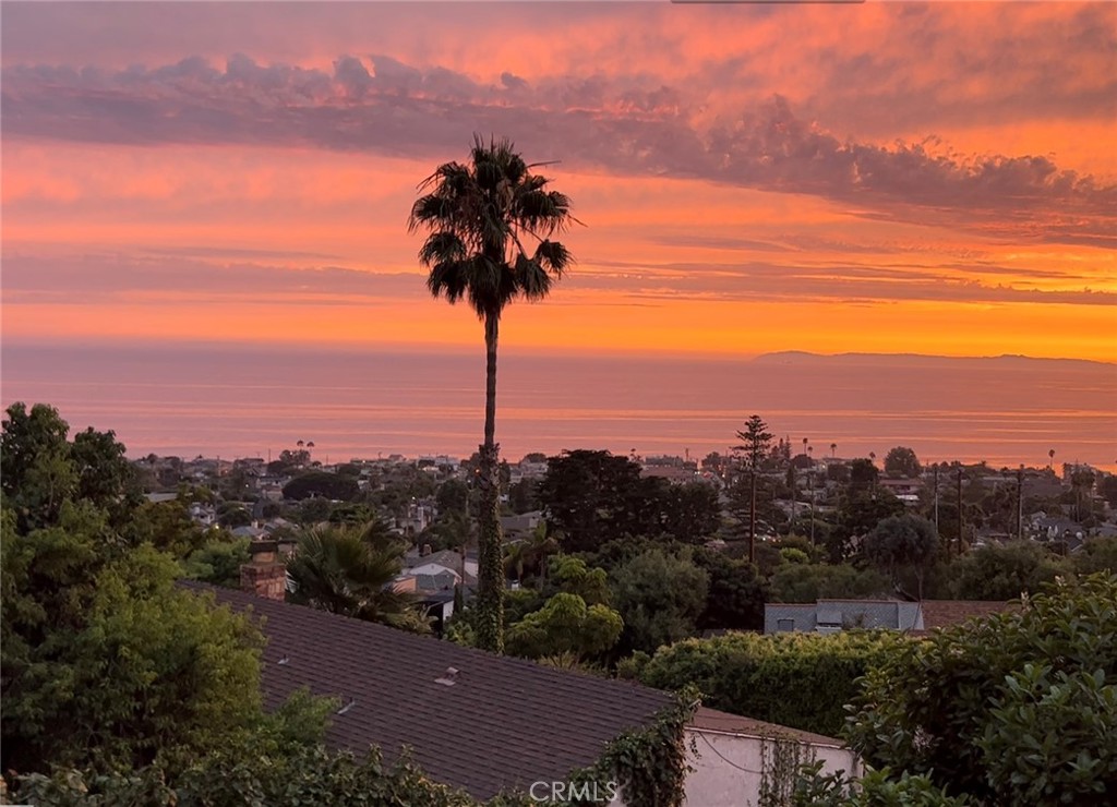 933 Coast View Drive, Laguna Beach CA 92651 - Photo 55